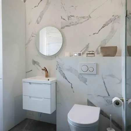 Irs Royal Irs Yacht Park غدينيا